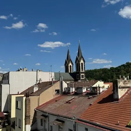Vitkova Duplex With Terrace Near Florenc Apartmán