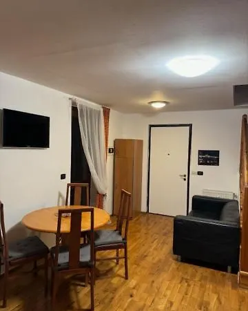 Vitkova Duplex With Terrace Near Florenc דירה